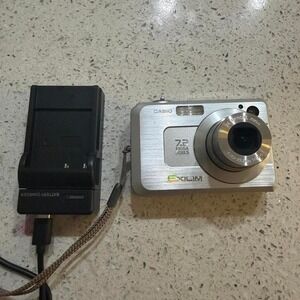 Casio Exilim EX-Z700 silver digital camera